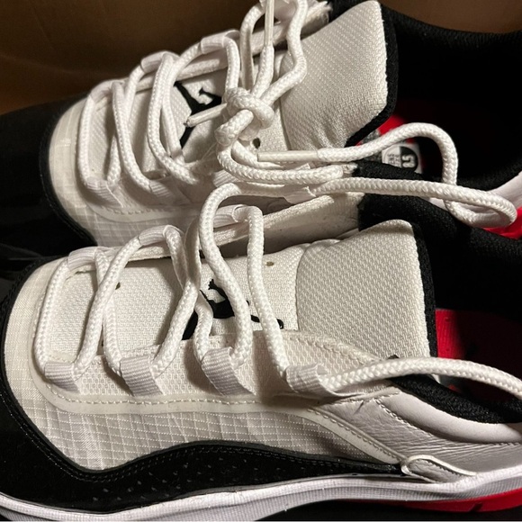 Jordan’s side 8.5 Good condition - Picture 3 of 3